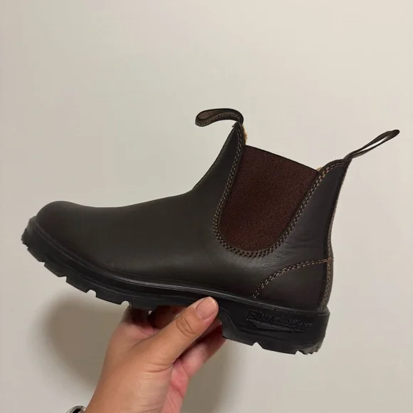 Blundstone Women’s 550 Chelsea Boots - Picture 4 of 15